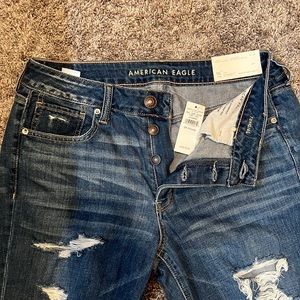 AE Tomgirl jeans